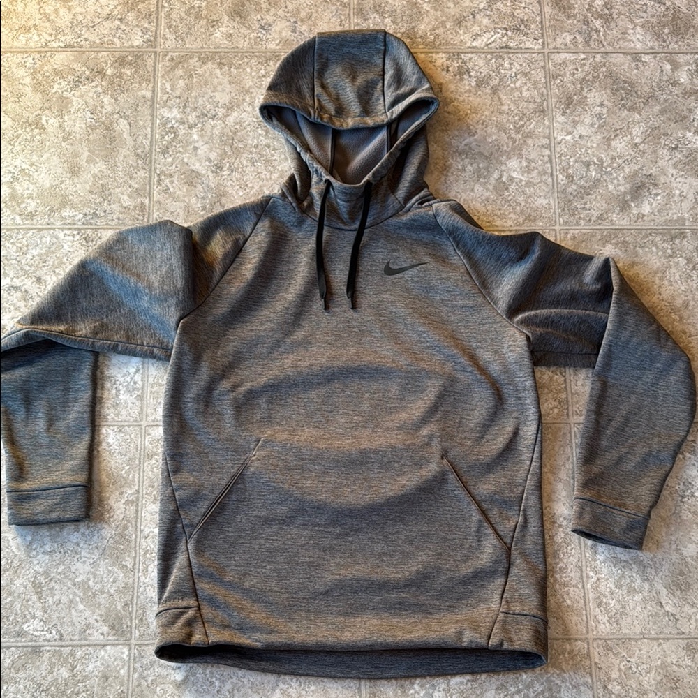 Nike Men's Gray Hoodie